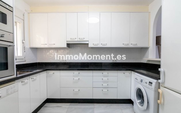 Revente - Maison mitoyenne - Estepona  - Estepona Centro