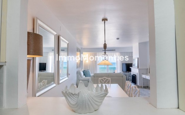 Revente - Maison mitoyenne - Estepona  - Estepona Centro