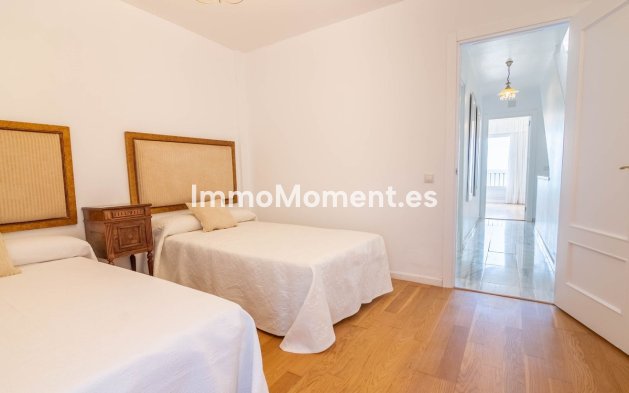 Revente - Maison mitoyenne - Estepona  - Estepona Centro