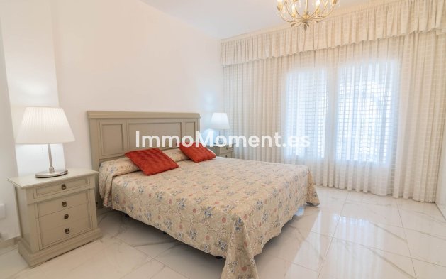 Revente - Maison mitoyenne - Estepona  - Estepona Centro