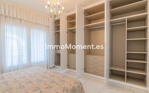 Revente - Maison mitoyenne - Estepona  - Estepona Centro