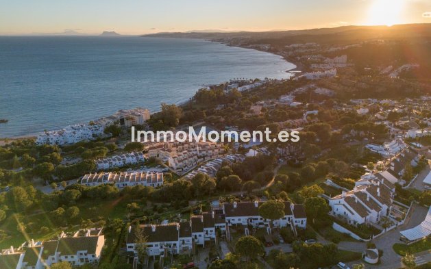 Revente - Maison mitoyenne - Estepona  - Estepona Centro