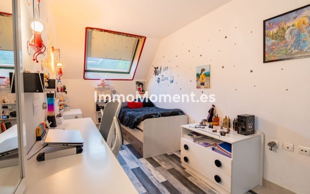 Revente - Maison mitoyenne - Estepona  - Estepona Centro