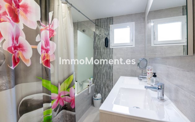 Revente - Maison mitoyenne - Estepona  - Estepona Centro