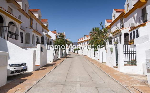 Revente - Maison mitoyenne - Estepona  - Estepona Centro