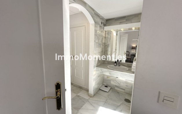 Wiederverkauf - Wohnung - Marbella - Nueva Andalucía