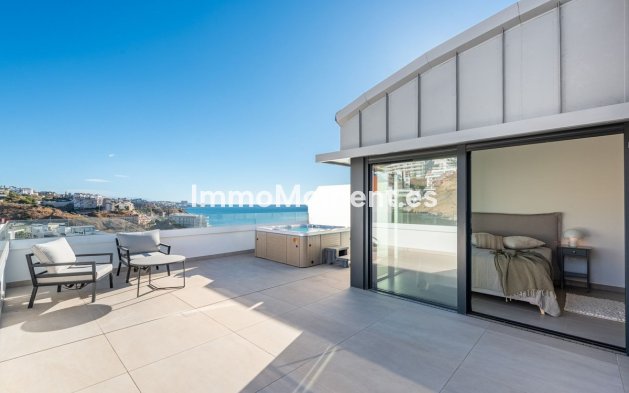 Resale - Apartment - Fuengirola - Carvajal