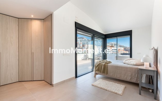 Resale - Apartment - Fuengirola - Carvajal