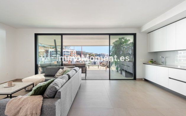 Resale - Apartment - Fuengirola - Carvajal