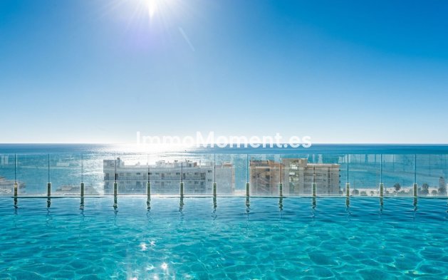 Resale - Apartment - Fuengirola - Carvajal