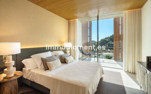 Resale - Villa - Benahavís - El Madroñal