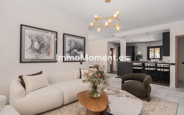 Resale - Villa - Marbella - Nueva Andalucía