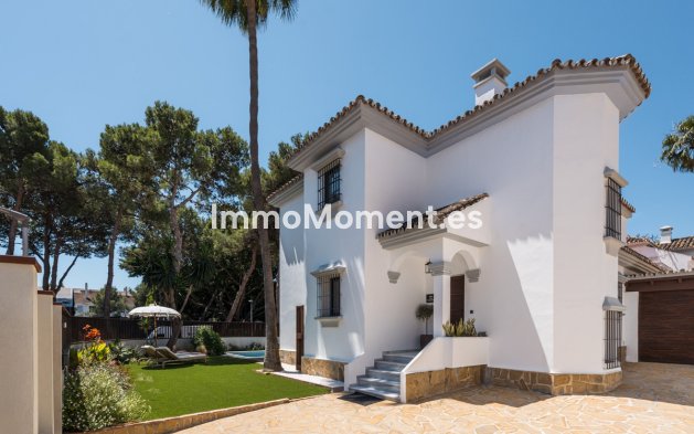 Resale - Villa - Marbella - Nueva Andalucía
