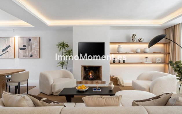 Bestaande woning - Geschakelde woning - Marbella - Nueva Andalucía