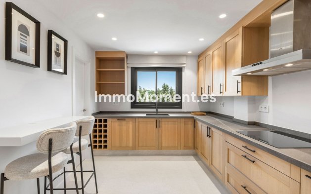 Bestaande woning - Geschakelde woning - Marbella - Nueva Andalucía