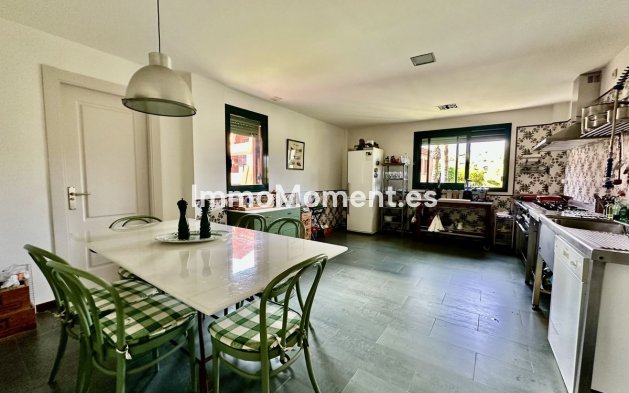 Wiederverkauf - Wohnung - Marbella - El Rosario