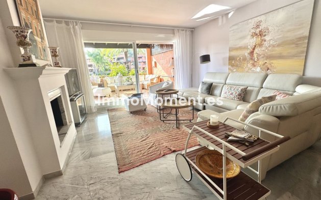 Resale - Apartment - Marbella - Guadalmina Baja