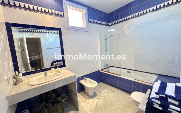 Resale - Apartment - Marbella - Guadalmina Baja