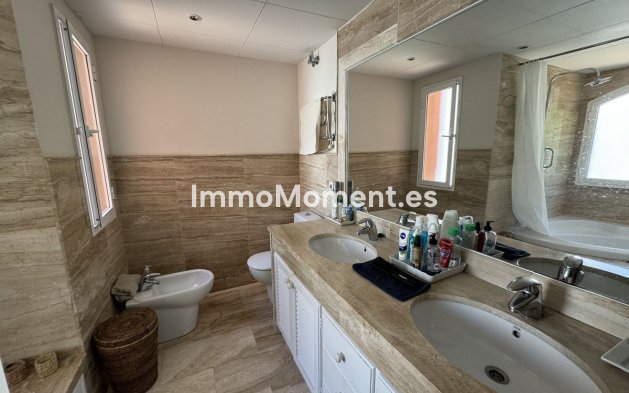 Resale - Apartment - Marbella - Guadalmina Baja