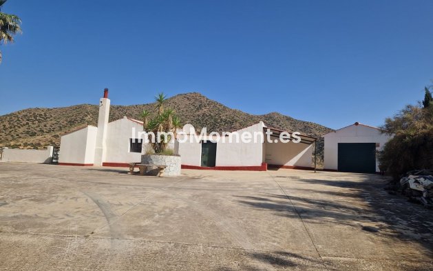 Revente - Maison de campagne - Intérieur                       - Pizarra