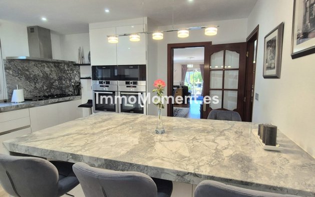 Revente - Villa - Intérieur                       - Coín