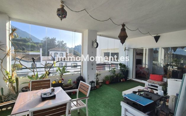 Wiederverkauf - Wohnung -   Inländisch - Alhaurín Golf