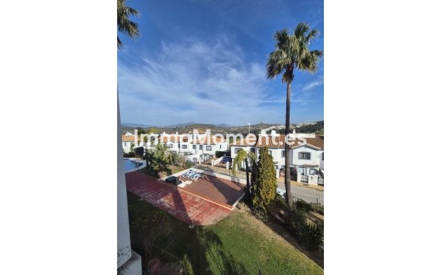 Wiederverkauf - Wohnung -   Inländisch - Alhaurín Golf