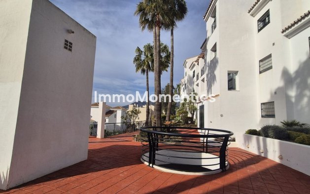 Wiederverkauf - Wohnung -   Inländisch - Alhaurín Golf