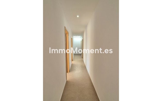 Revente - Villa - Intérieur                       - Coín