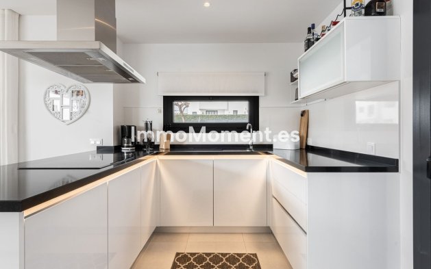 Resale - Townhouse - Estepona - Bel Air