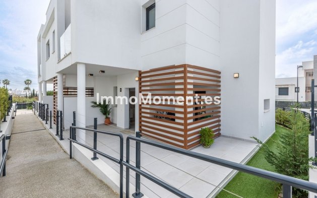 Resale - Townhouse - Estepona - Bel Air