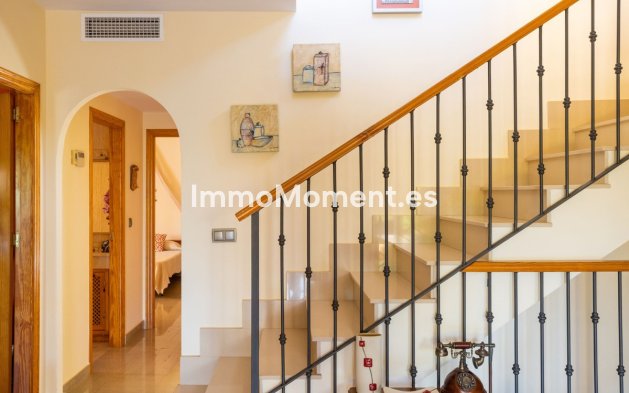 Resale - Villa - Cartagena - Playa Honda