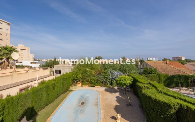 Resale - Villa - Cartagena - Playa Honda