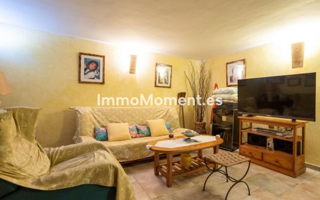 Resale - Villa - Cartagena - Playa Honda