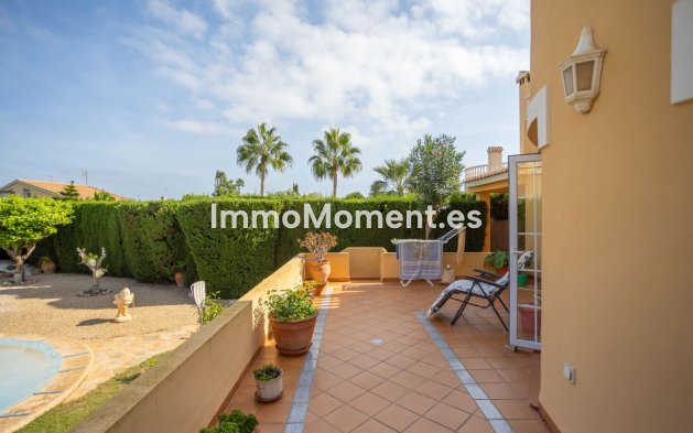 Resale - Villa - Cartagena - Playa Honda