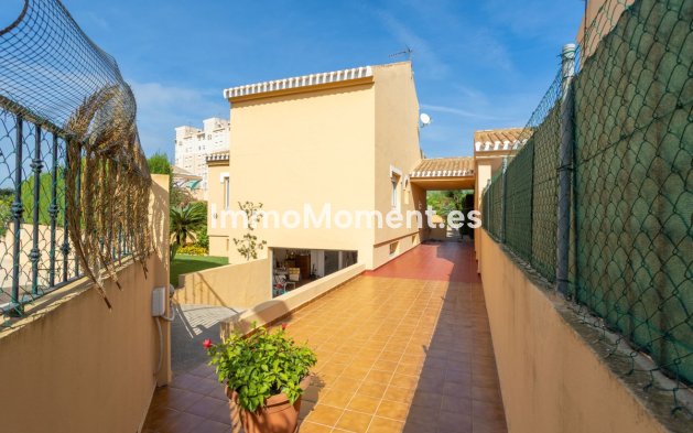 Resale - Villa - Cartagena - Playa Honda