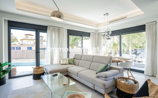 Bestaande woning - Villa - San Fulgencio - La Marina