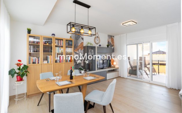 Resale - Apartment - Orihuela - Villamartin