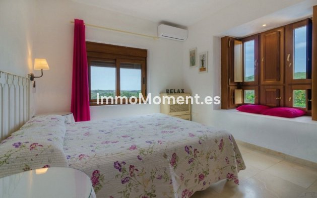 Resale - Country house - Estepona - Estepona Centro