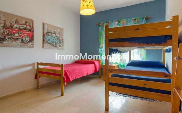 Resale - Country house - Estepona - Estepona Centro