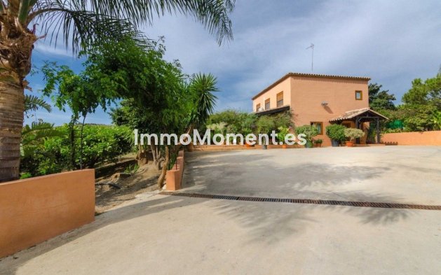 Resale - Country house - Estepona - Estepona Centro