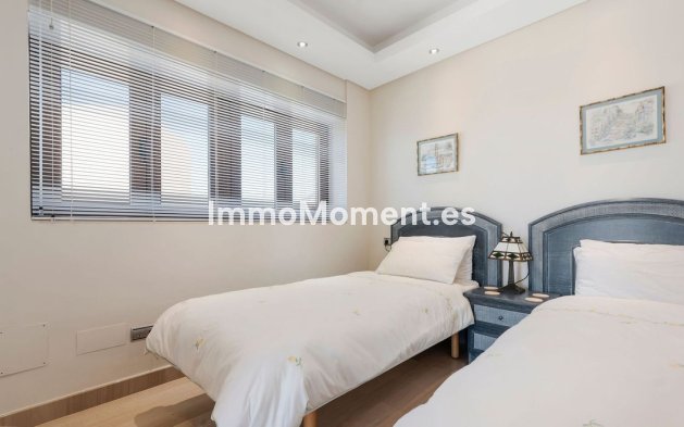Revente - Appartement - Estepona  - Estepona Centro