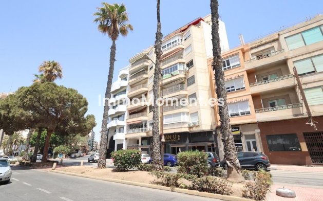 Wiederverkauf - Wohnung - Torrevieja - Torrevieja Centro