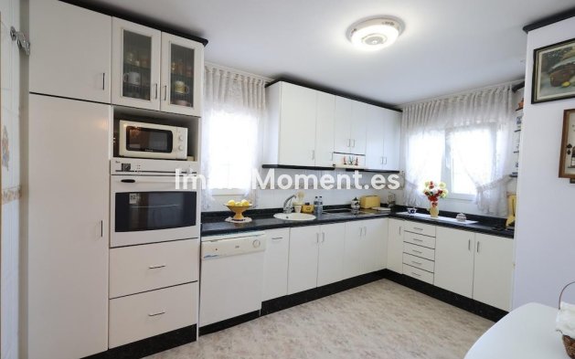 Wiederverkauf - Villa - Orihuela - Orihuela Costa