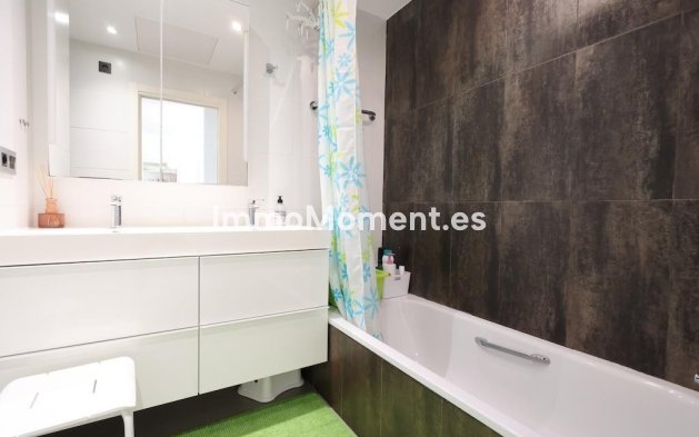 Wiederverkauf - Villa - Orihuela - La Zenia