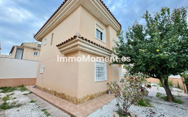 Wiederverkauf - Villa - Torrevieja - Torrevieja Centro