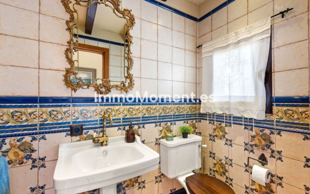 Wiederverkauf - Villa -   Inländisch - Alhaurín de la Torre