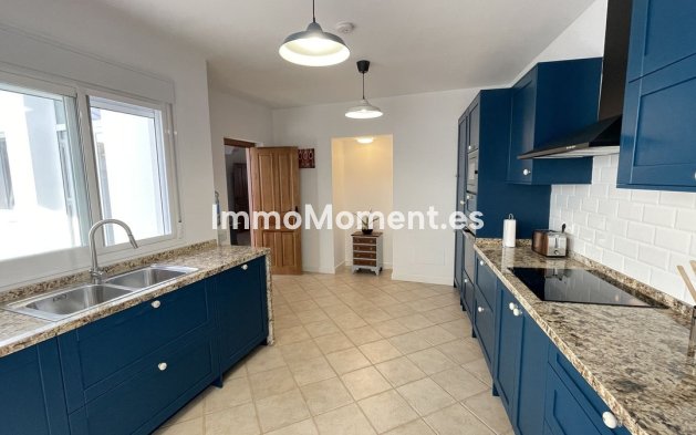 Bestaande woning - Geschakelde woning - Binnenland  - Alhaurín el Grande Centro