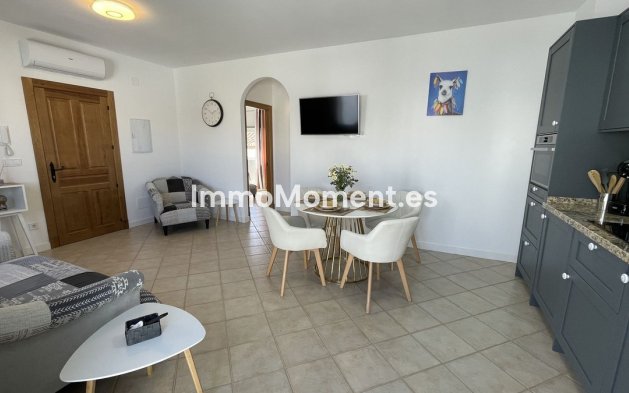 Bestaande woning - Geschakelde woning - Binnenland  - Alhaurín el Grande Centro