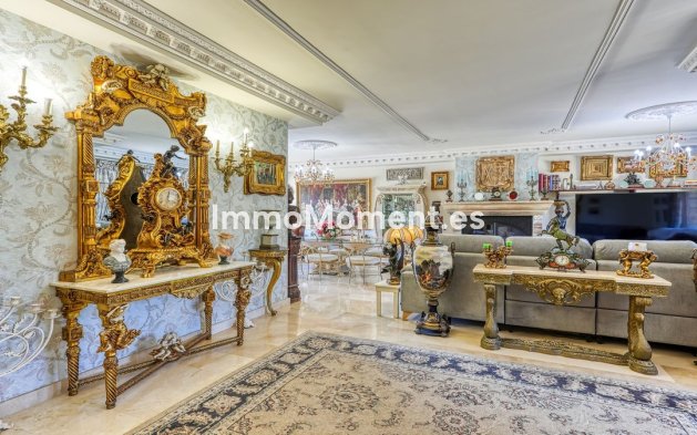 Wiederverkauf - Landhaus -   Inländisch - Alhaurín de la Torre